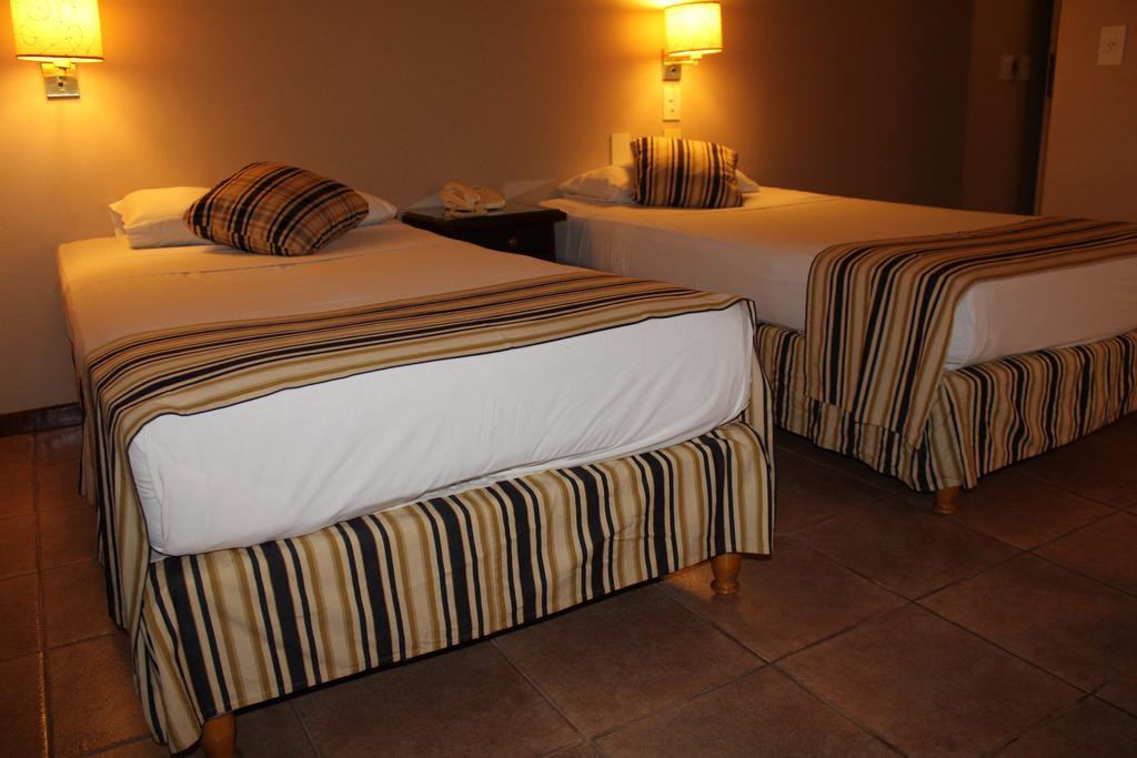 Marcopolo Suites Iguazu Puerto Iguazú Zewnętrze zdjęcie