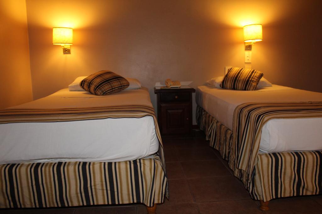 Marcopolo Suites Iguazu Puerto Iguazú Zewnętrze zdjęcie